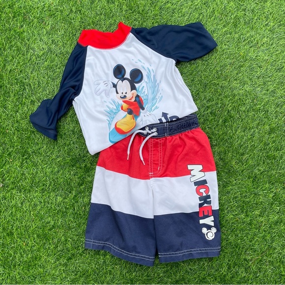 Mickey Mouse Swim Set Size 5T beach pool summer Disney swim trunks Preowned - Picture 8 of 8